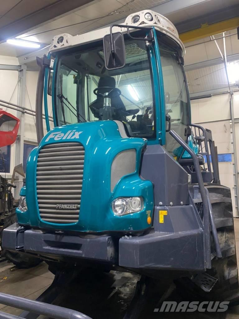 Pfanzelt felix 214.5 شاحنات