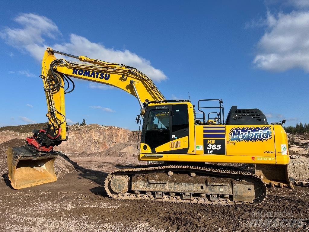 Komatsu HB 365LC-3E0 حفارات زحافة