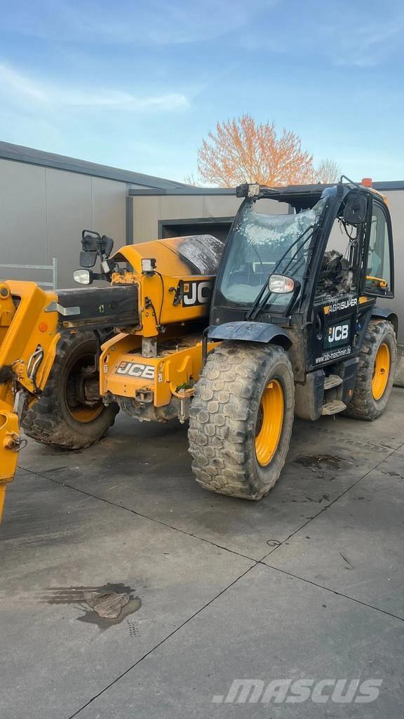 JCB 538-70 معدات مناولة لأغراض الزراعة