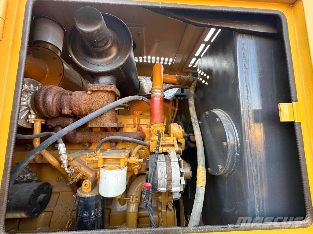 XCMG GR 180 معدات تمهيد الطرق