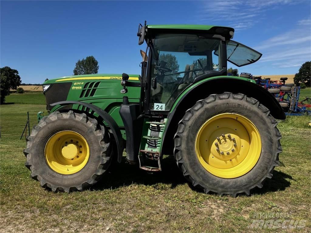 John Deere 6210R الجرارات