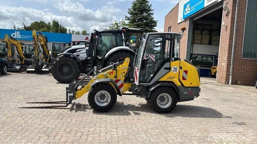 Wacker Neuson WL28 لوادر بعجل