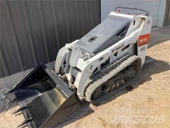 Bobcat MT55 لوادر انزلاقية التوجيه