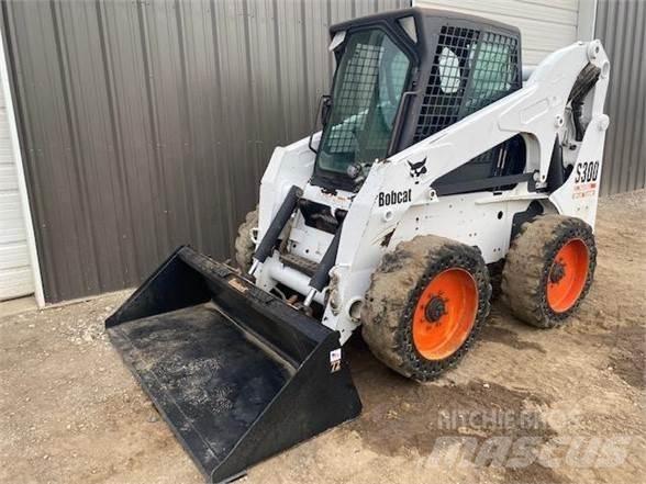 Bobcat S300 لوادر انزلاقية التوجيه