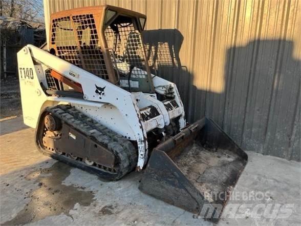 Bobcat T140 لوادر انزلاقية التوجيه