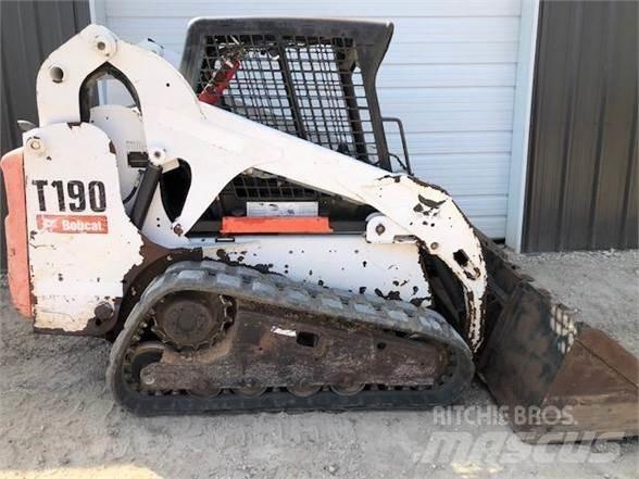 Bobcat T190 لوادر انزلاقية التوجيه