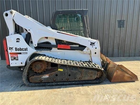 Bobcat T870 لوادر انزلاقية التوجيه