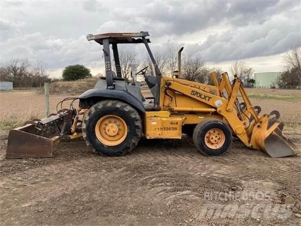 CASE 570L XT لوادر بعجل