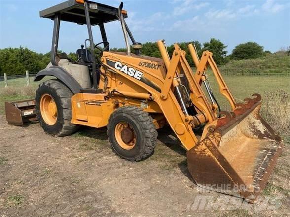 CASE 570M XT لوادر بعجل