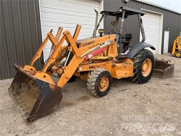 CASE 570M XT لوادر بعجل