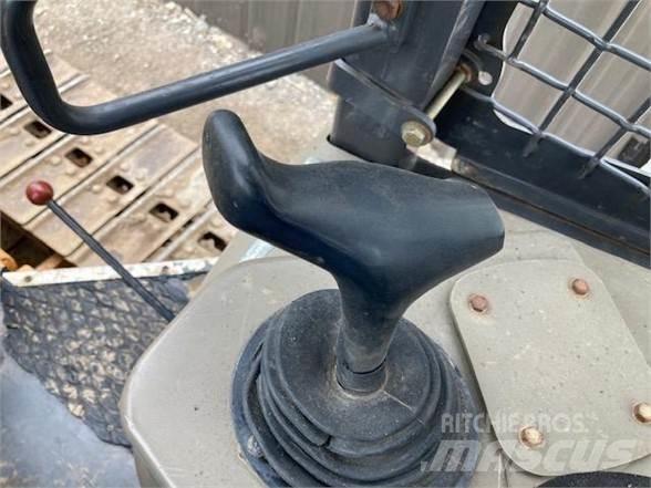 CASE 650K 2 بلدوزرات مجنزرة