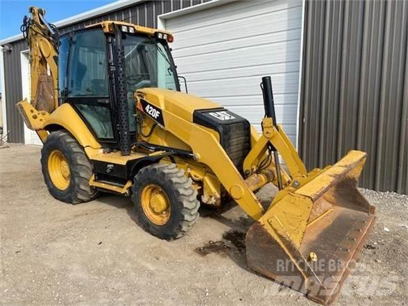CAT 420F لوادر ذات جرافات عكسية