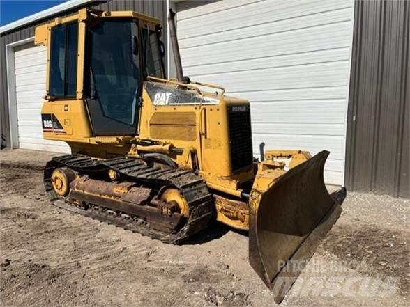 CAT D3G بلدوزرات مجنزرة