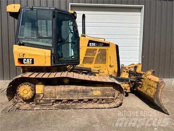 CAT D3K2 LGP بلدوزرات مجنزرة