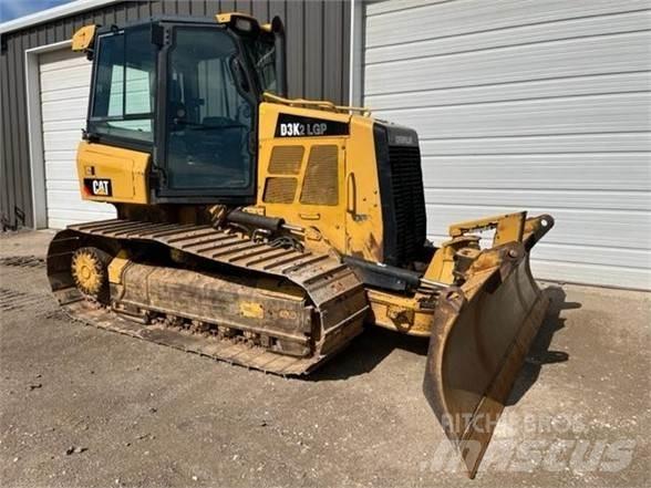 CAT D3K2 LGP بلدوزرات مجنزرة