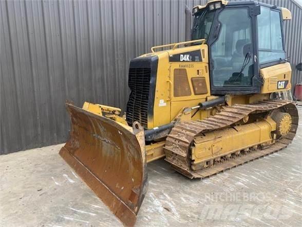 CAT D4K2 XL بلدوزرات مجنزرة