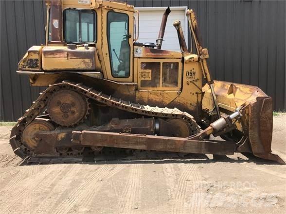 CAT D6H XL بلدوزرات مجنزرة