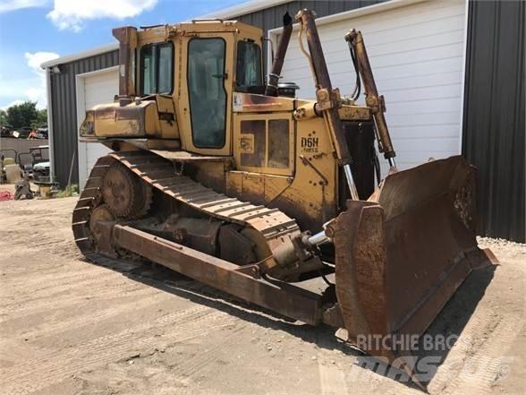 CAT D6H XL بلدوزرات مجنزرة