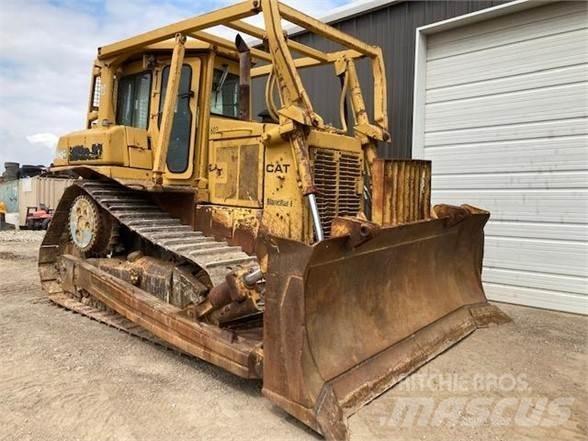CAT D6H XL بلدوزرات مجنزرة