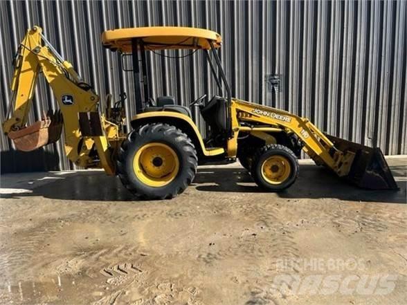 John Deere 110 لوادر ذات جرافات عكسية