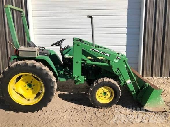 John Deere 790 الجرارات