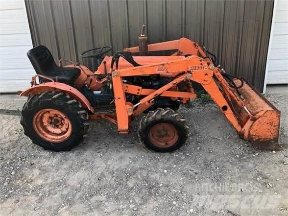 Kubota B7100 الجرارات