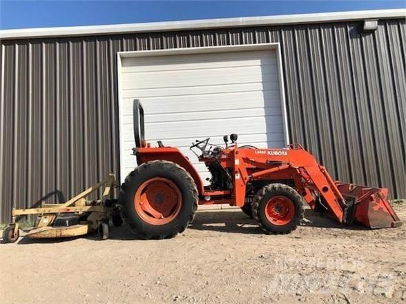 Kubota L3600 الجرارات