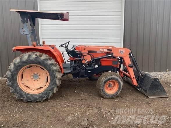 Kubota M4800 الجرارات