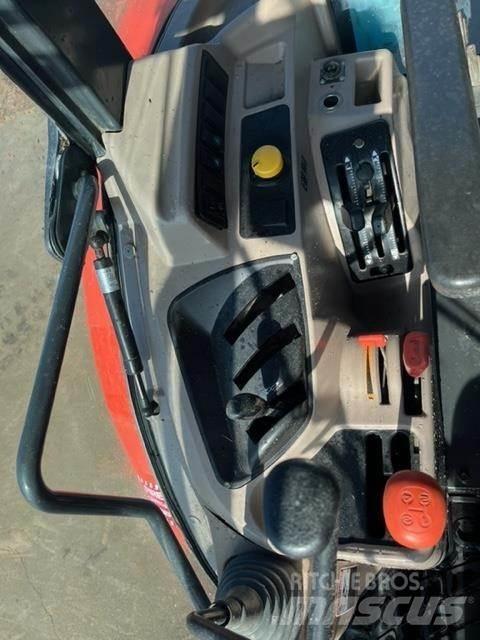 Kubota M6060D الجرارات