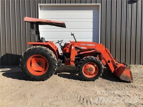 Kubota M6800 الجرارات