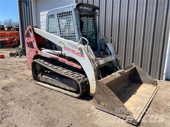 Takeuchi TL250 لوادر انزلاقية التوجيه