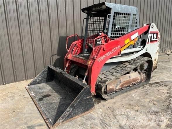 Takeuchi TL8 لوادر انزلاقية التوجيه