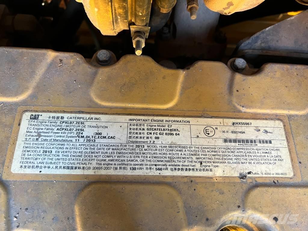 CAT 140M معدات تمهيد الطرق