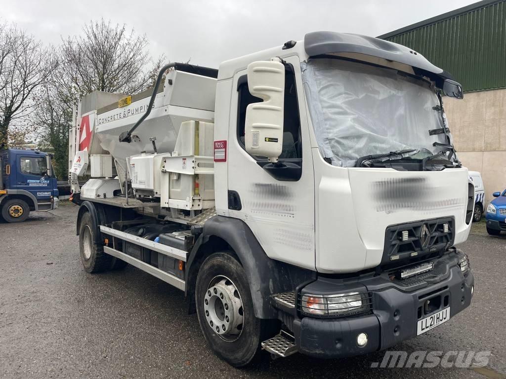 Renault D 18 خلاطات خرسانة