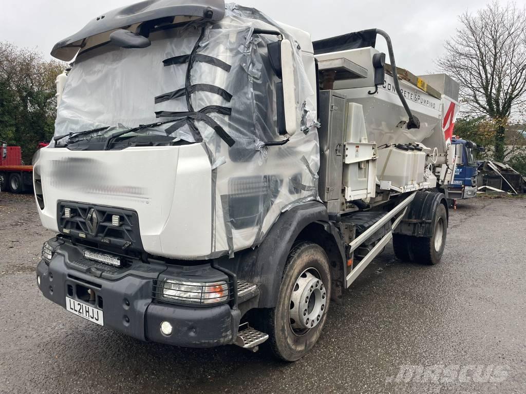 Renault D 18 خلاطات خرسانة