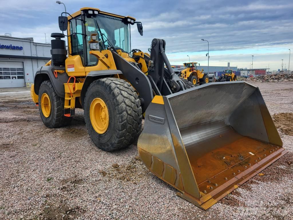 Volvo L 110 H لوادر بعجل