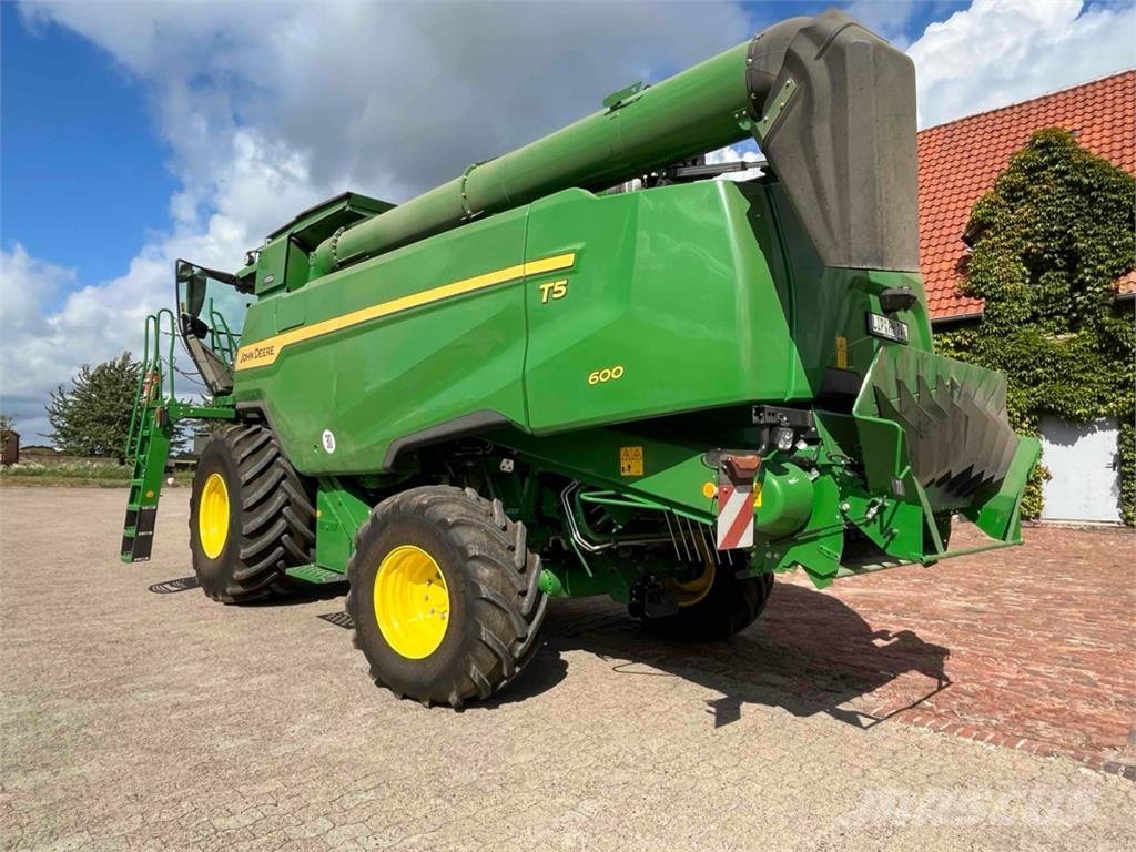 John Deere T5 600 حصادات
