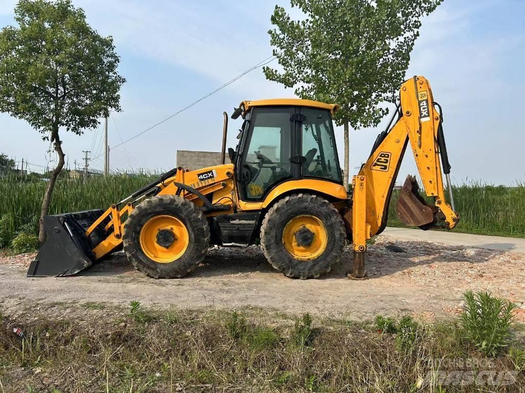 JCB 4 CX لوادر ذات جرافات عكسية