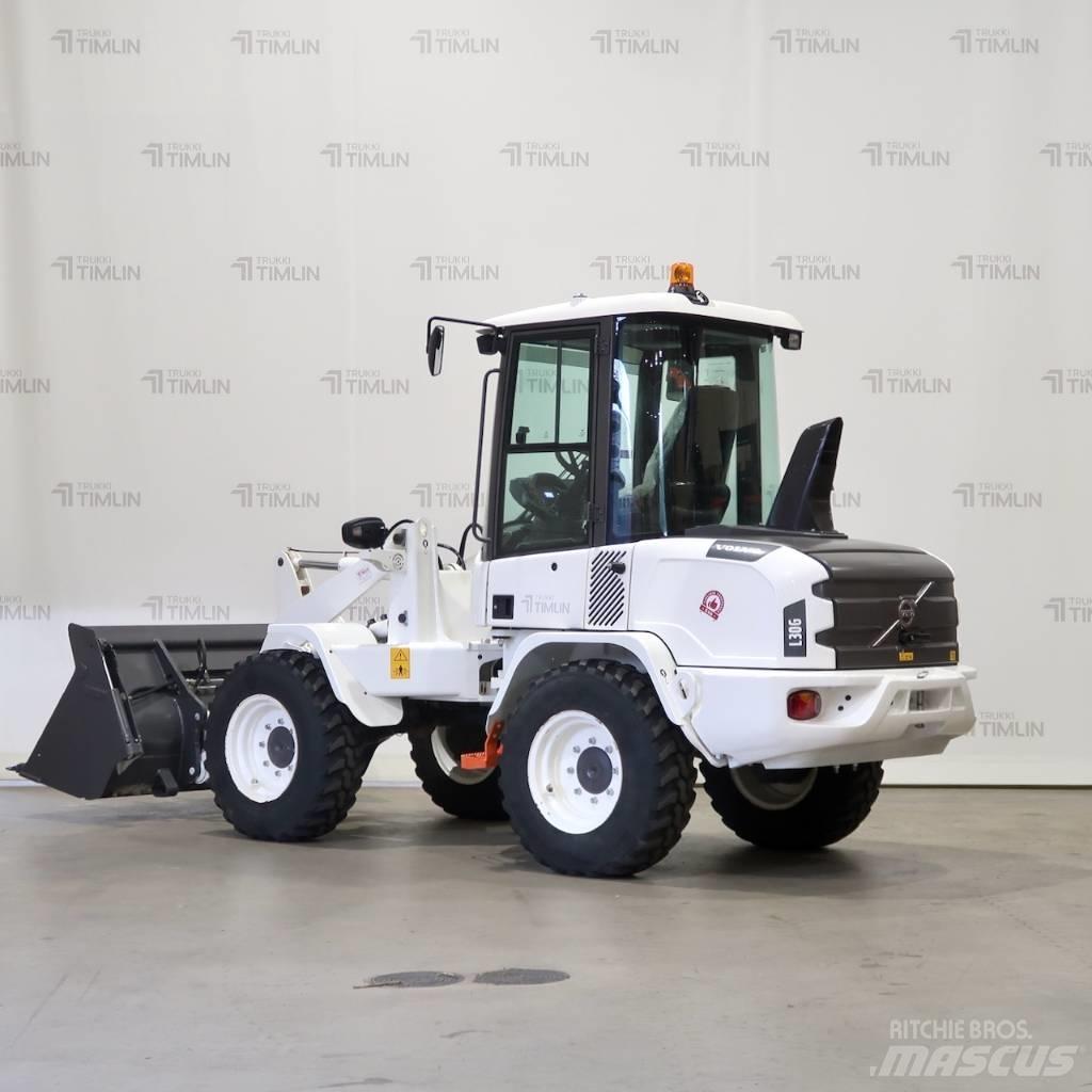 Volvo L30GS لوادر بعجل