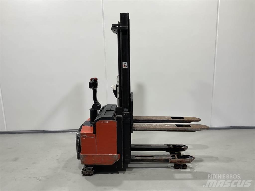 BT LSF1250/11 شاحنات مناولة ذاتية الدفع