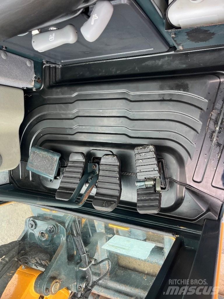 Hyundai R30 Z-9AK حفارات صغيرة أقل من 7 طن (حفارات صغيرة)