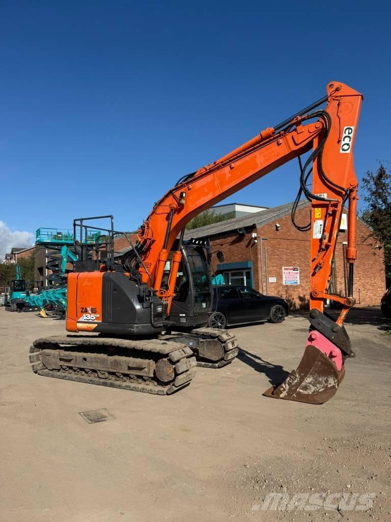 Hitachi ZX 130-6 حفارات زحافة