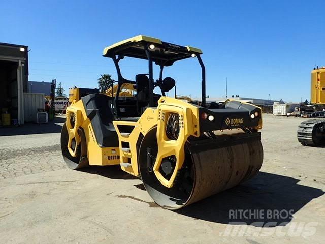 Bomag BW 206 AD-5 مداحل أحادية الأسطوانة