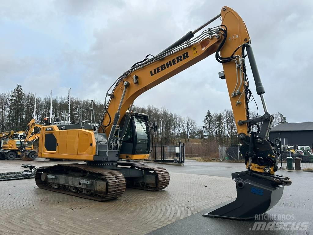 Liebherr R 922 G8 حفارات زحافة