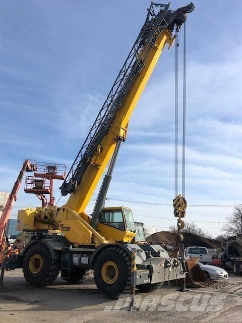 Grove RT 700 E رافعات الطرق الوعرة