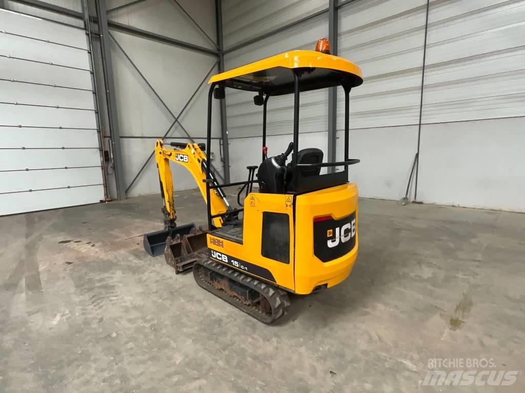 JCB 15 C-1 حفارات صغيرة أقل من 7 طن (حفارات صغيرة)