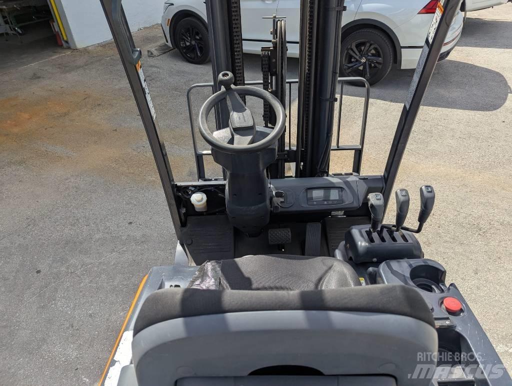 Doosan B 18 T-7 شاحنات ذات رافعات شوكية تعمل بالكهرباء