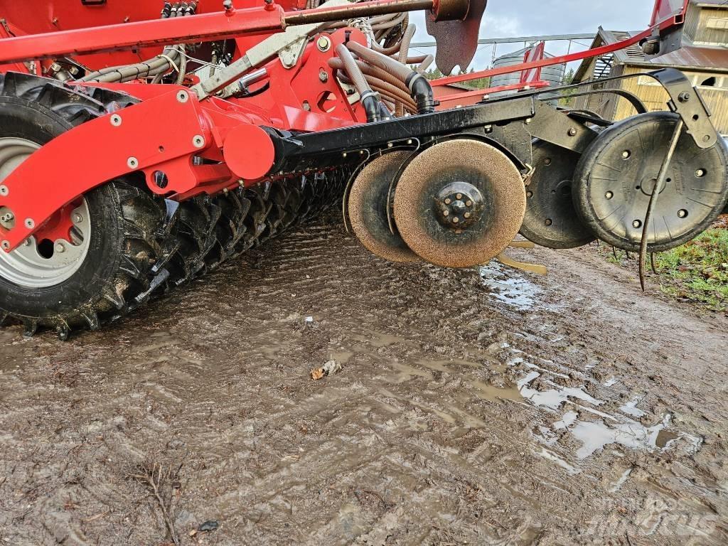 Horsch Pronto 6 DC مثاقيب مدمجة