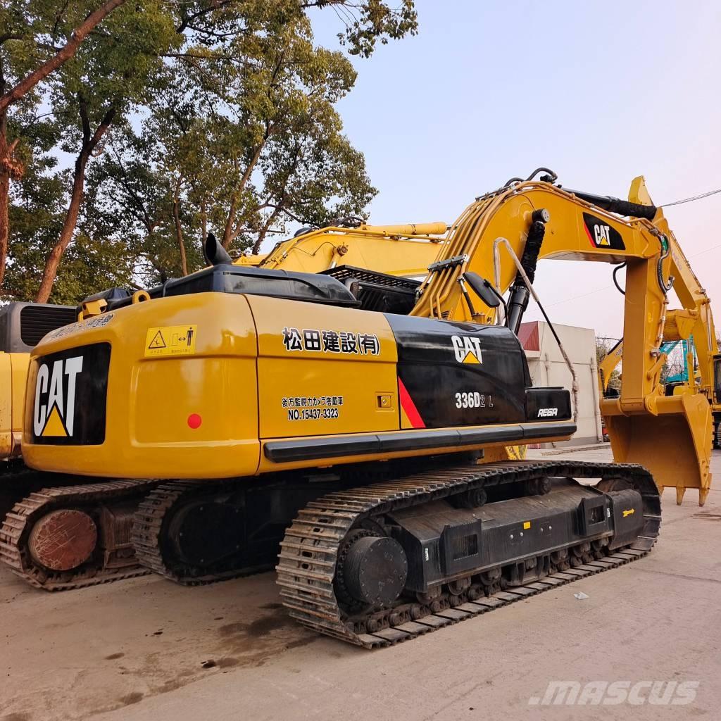 CAT 336 D حفارات زحافة