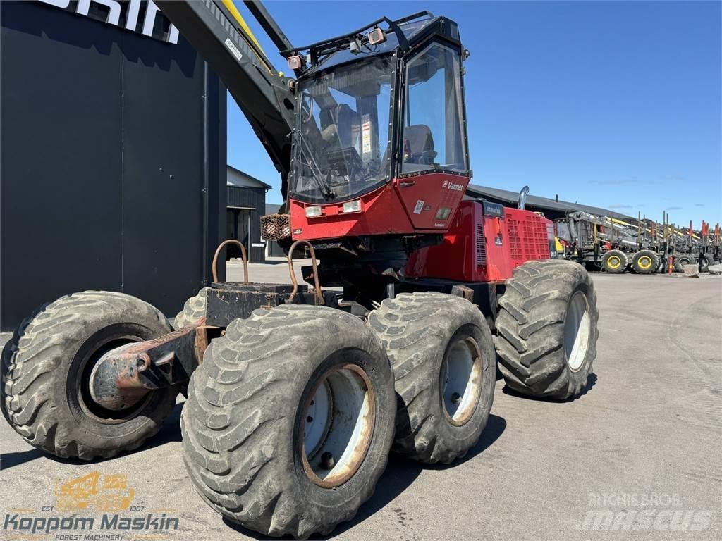 Valmet 911.3 حصادات